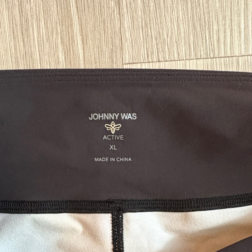 Johnny Was Black Floral Leggings - Picture 3 of 3